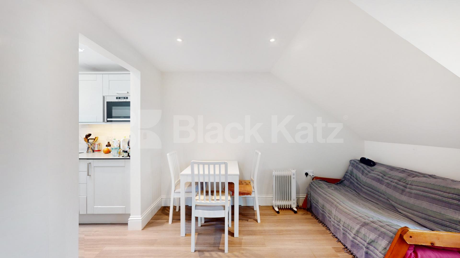 Top Floor One Bedroom Flat with Open Plan Living on Stroud Green Road Stroud Green Road, Finsbury Park